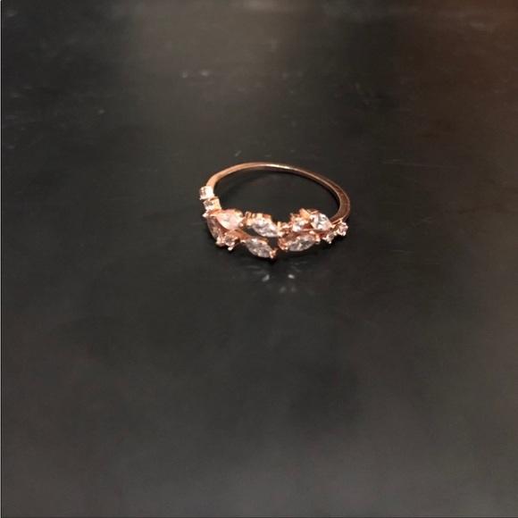 Laurel ring - Picture 2 of 3